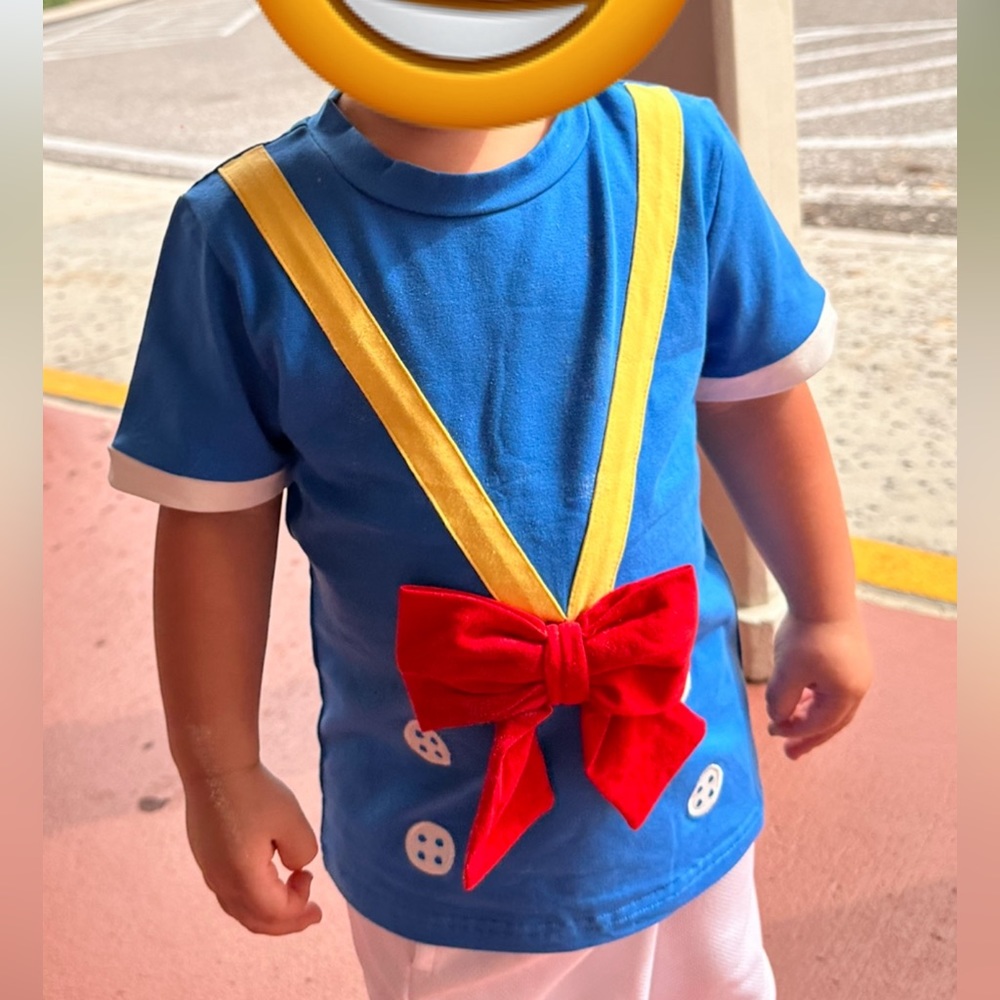 Donald Duck costume shirt